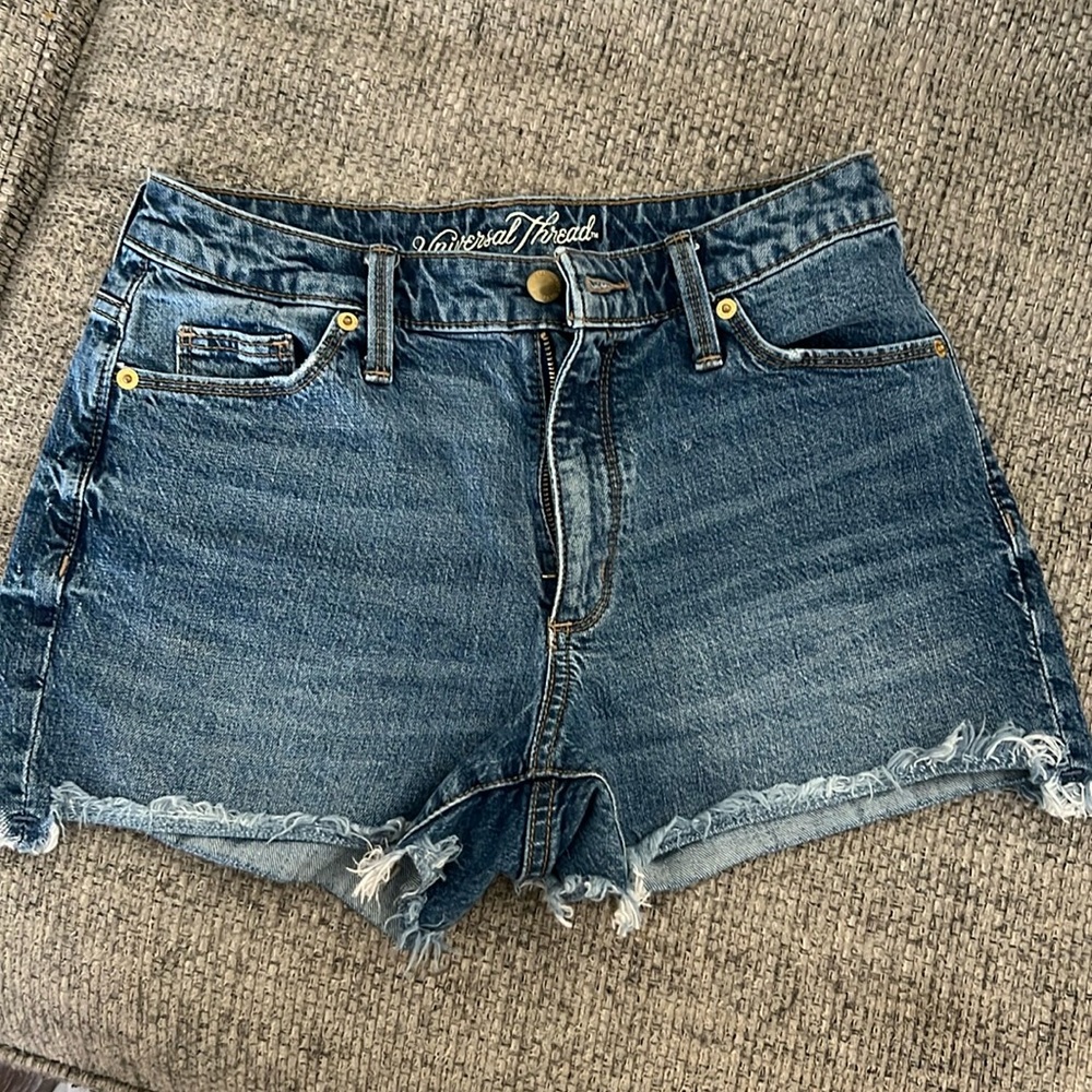 Universal thread size 4